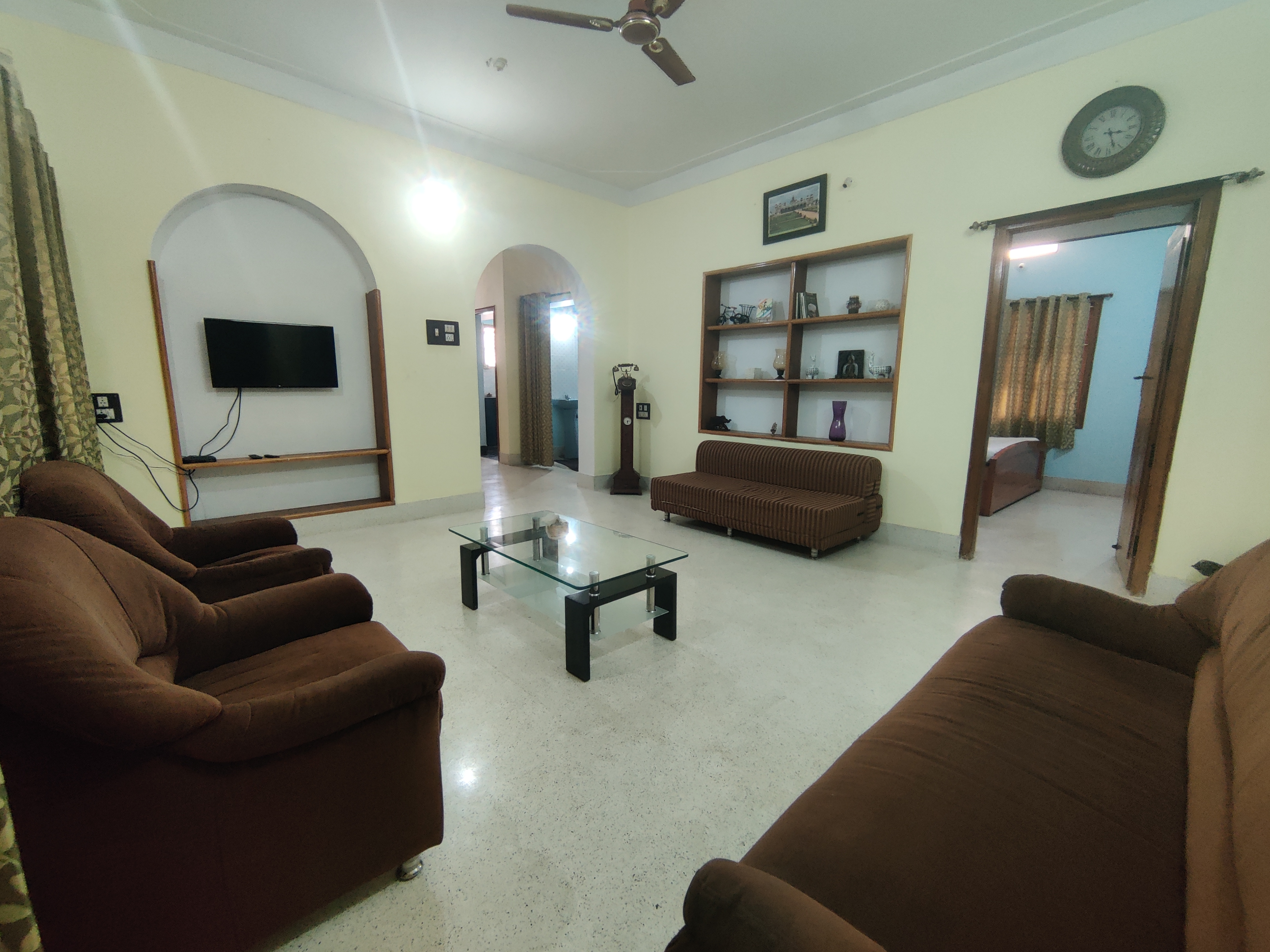 Suvarna Apartments-Kavitha Home Stay4